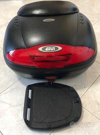 Bauletto Universale per moto e scooter GIVI E450N