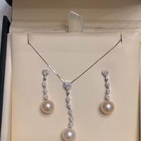 Parure in oro bianco 18kt con perle e diamanti