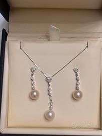 Parure in oro bianco 18kt con perle e diamanti