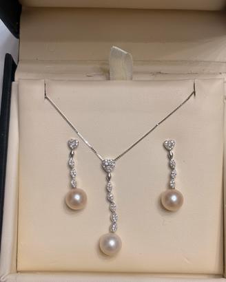 Parure in oro bianco 18kt con perle e diamanti