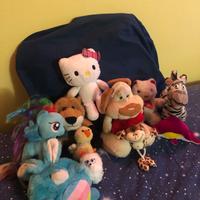 Pupazzi e puzzles di gomma