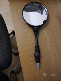 Specchietto pieghevole nuovo