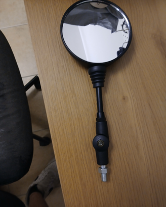 Specchietto pieghevole nuovo