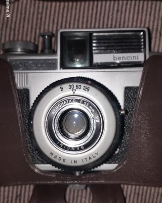 macchina fotografica vintage 