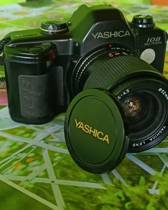 Yashica 108 multiprogram + zoom, flash e accessori