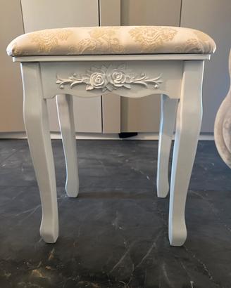 Sgabelli per matrimonio o toletta trucco