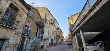 5 LOCALI A ASCEA