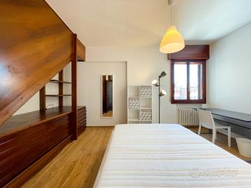 Stanza ESCLUSIVA in palazzo di PRESTIGIO