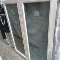 finestra pvc bicolore REHAU 