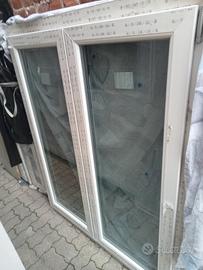 finestra pvc bicolore REHAU 