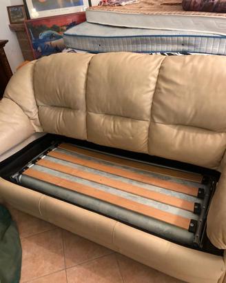 Divano letto in pelle
