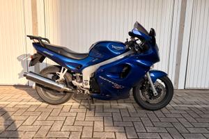 Triumph st 955