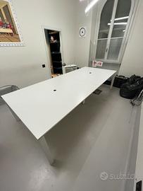 Tavolo riunioni 136x320