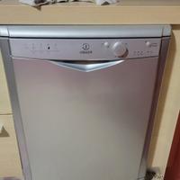 lavastoviglie indesit