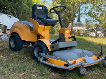 Trattorino stiga taglio frontale 4x4