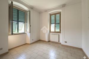 3 LOCALI A LA SPEZIA