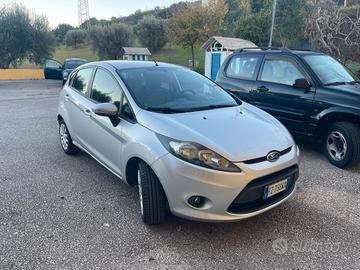 Ford Fiesta 1.4 5 porte Bz.- GPL Titanium