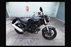 Ducati Monster 695