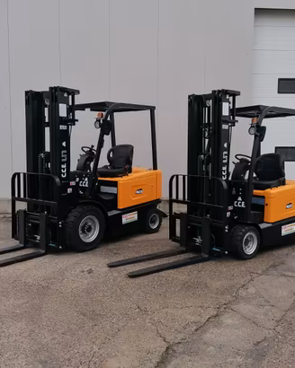 Carrelli elevatori elettrici/diesel nuovi
