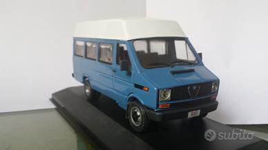 Modellino alfa romeo ar 8 old cars polizia -