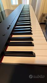 Pianoforte Yamaha P 225 + Yamaha L200 Stand Black