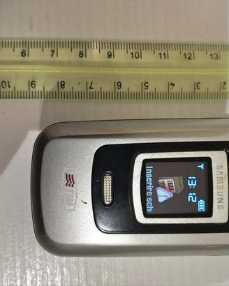 cellulare "a conchiglia" Samsung Z300