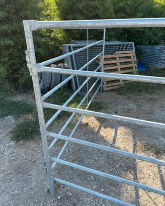 Fence nuovi per cavalli