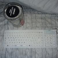 keyboard pieghevole kraun ben tenuta. funzionante 