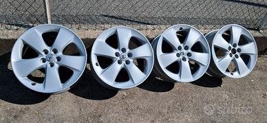 4 cerchi in lega toyota 
