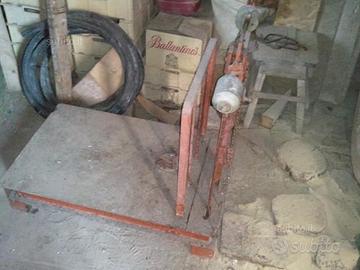 Bilancia a bascula antica