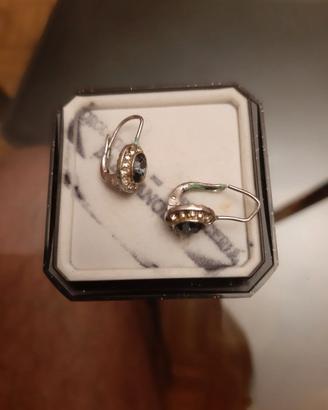 ORECCHINI  D' ARGENTO  NUOVI.