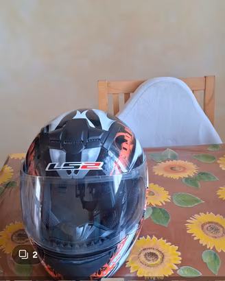 casco LS2