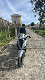 Kymco People 125 - 2022