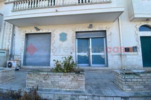 Negozio Leporano [Cod. rif 3302386ACG]