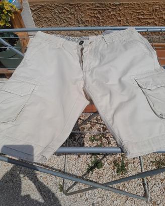 Pantaloni corti