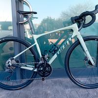Gravel Giant Revolt Advanced 2 Tg M