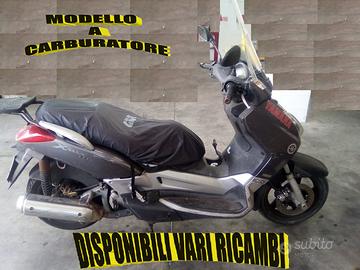 YAMAHA XMAX 250 ANNO 2006 x RICAMBI