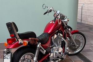 Moto Suzuki Intruder 800 Benzina
