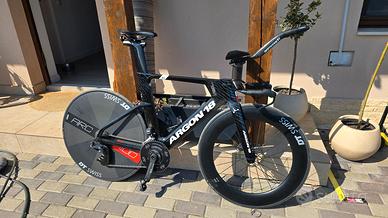 Cambio elettronico per bici da cronometro Dura Ace