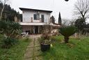 villa-di-331-m²-con-4-locali-e-box-auto-a-guastall
