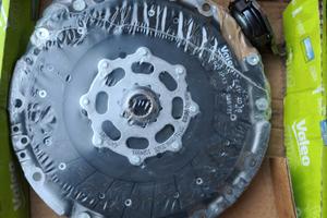 Kit Frizione 3 pezzi NUOVO Originale VALEO 828111 