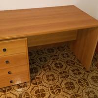 Scrivania / studio / libreria