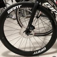 Ruota anteriore Giant Slr1 carbonio