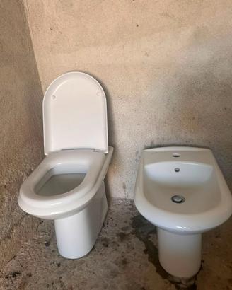 Coppia di sanitari nuovi
