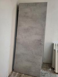 Lotto 4 porte interne moderne effetto grigio