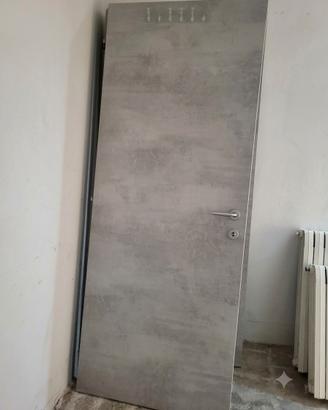 Lotto 4 porte interne moderne effetto grigio