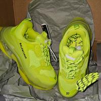 Balenciaga triple S nuove mai indossate.