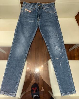 Jeans Diesel per bambino taglia 10 anni