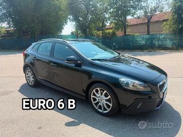 Volvo V40 Cross Country D2