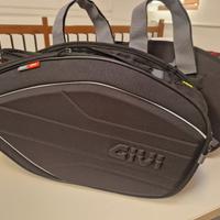 Borse laterali per moto e scooter GIVI - 30L